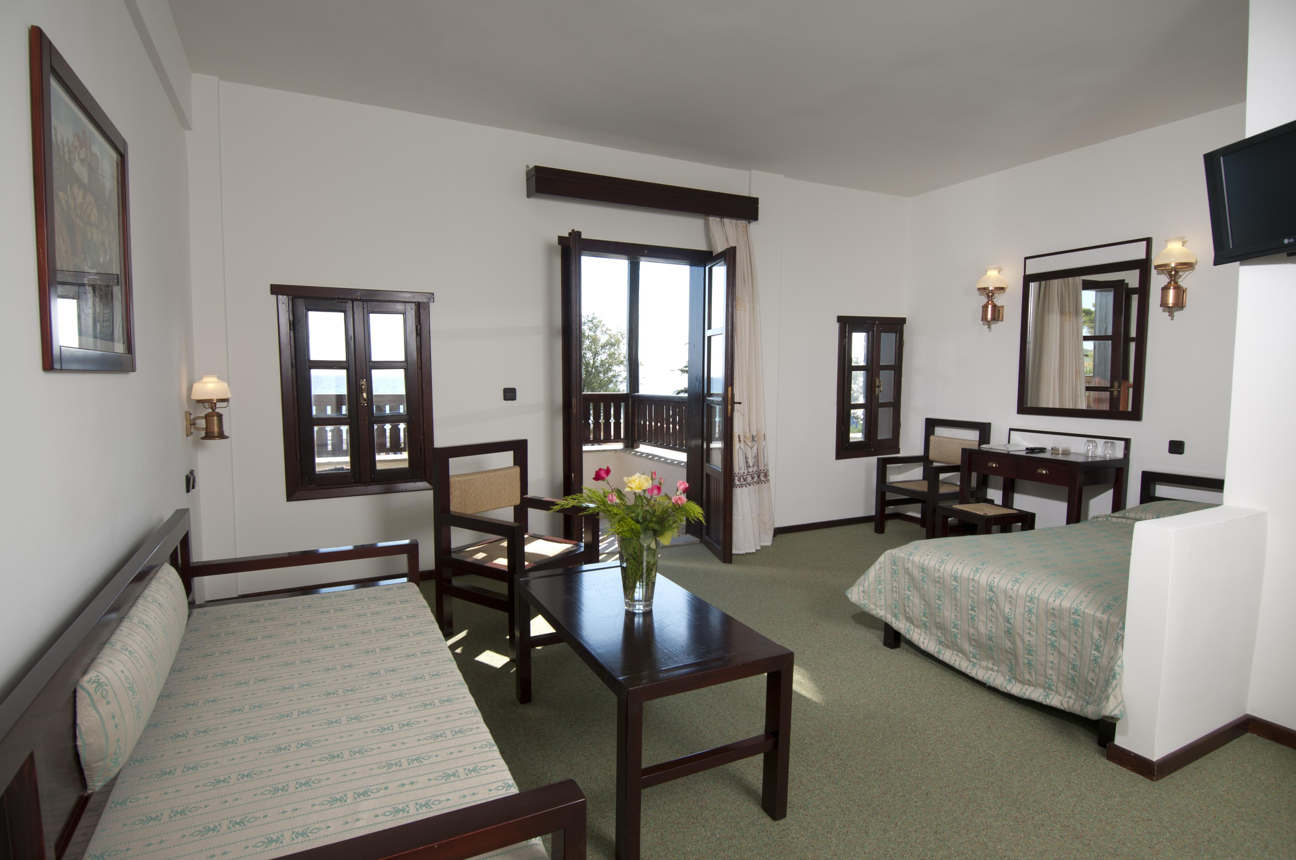Simantro Resort Sani  Luaran gambar A typical hotel room
