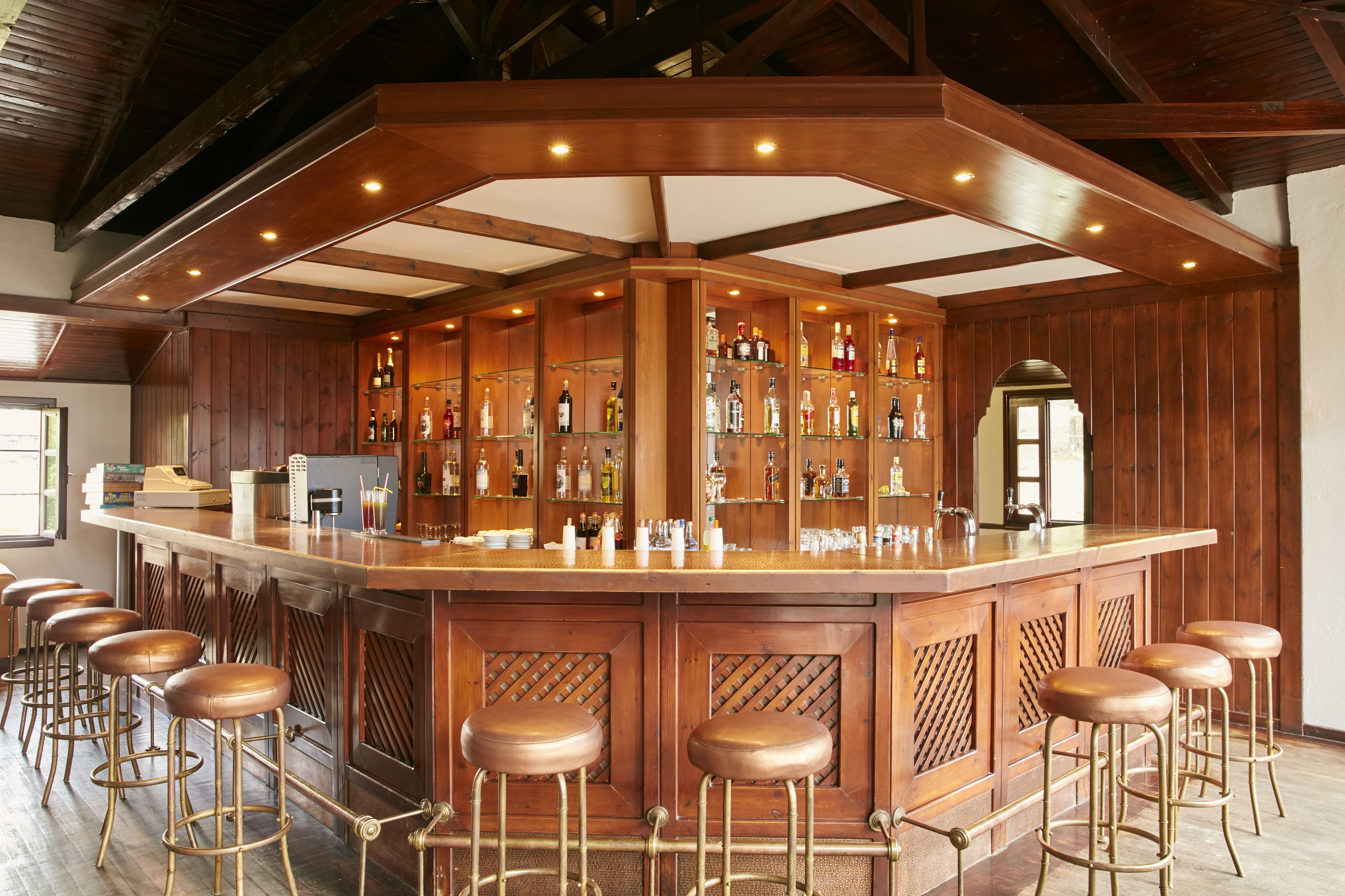 Simantro Resort Sani  Luaran gambar A bar