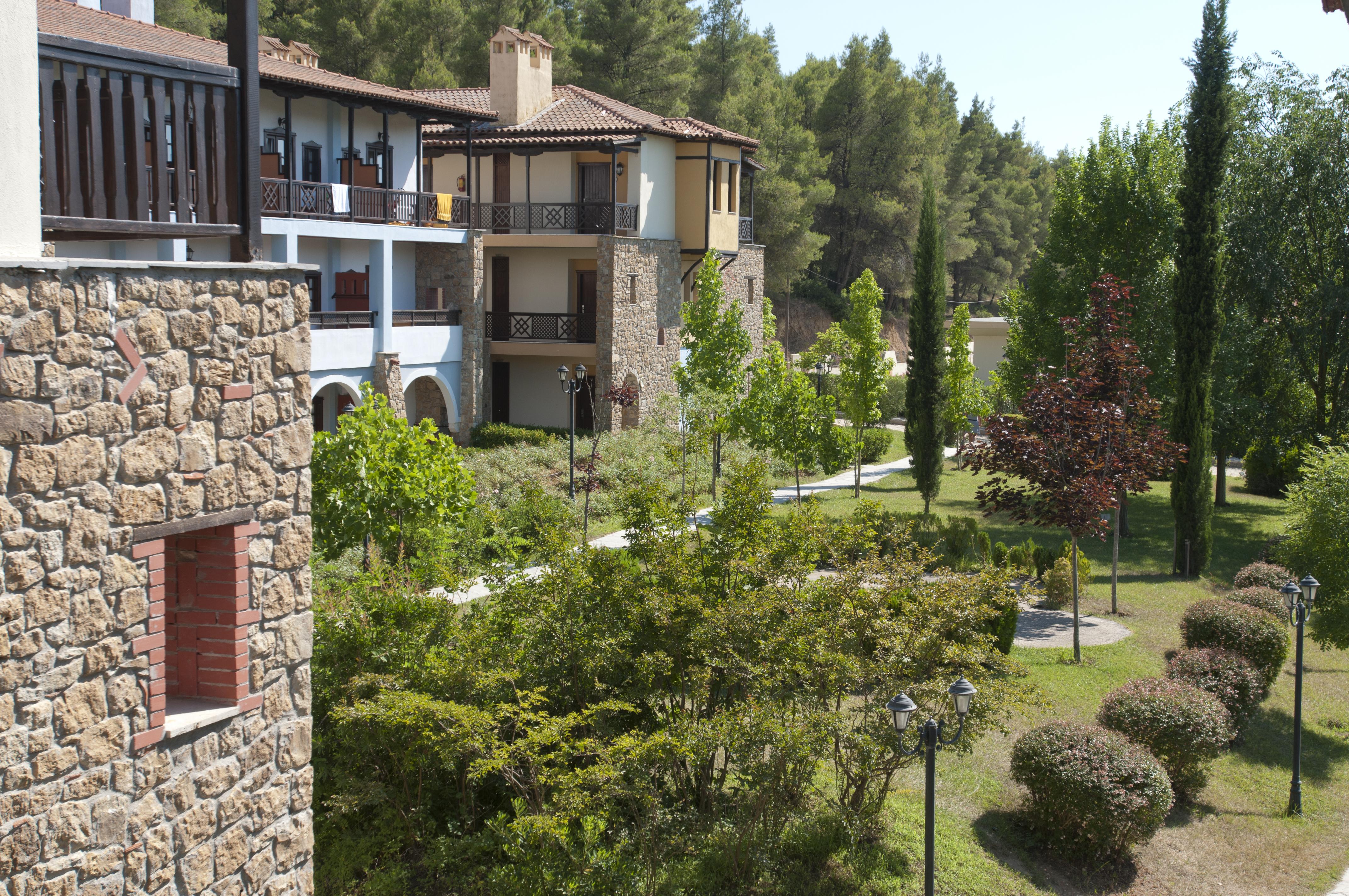 Simantro Resort Sani  Luaran gambar The campus of the University of Patras