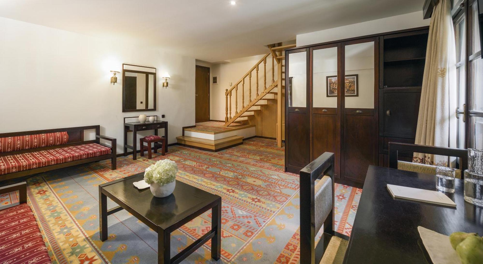 Simantro Resort Sani  Bilik gambar A suite at the hotel