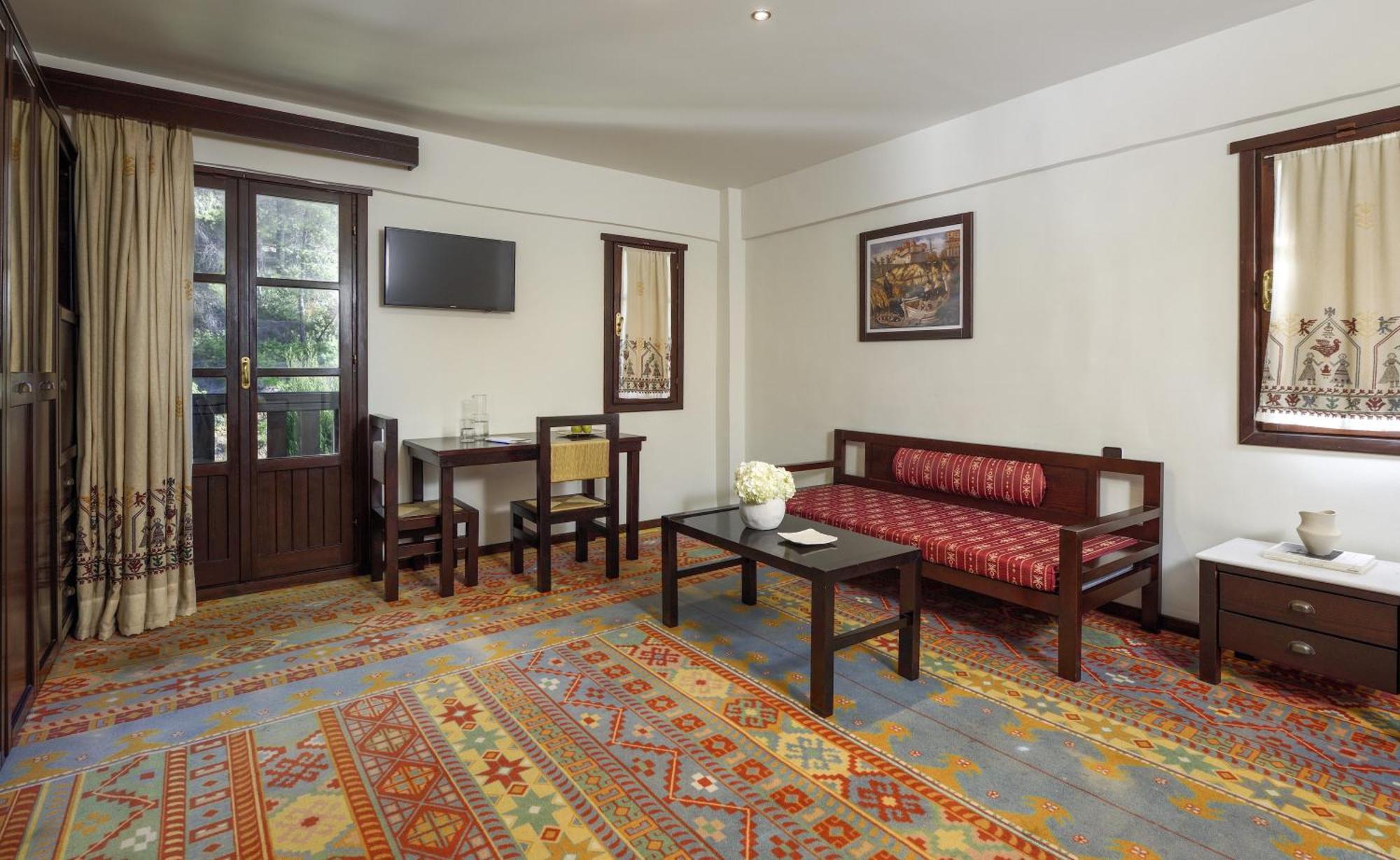 Simantro Resort Sani  Bilik gambar A living room in a hotel