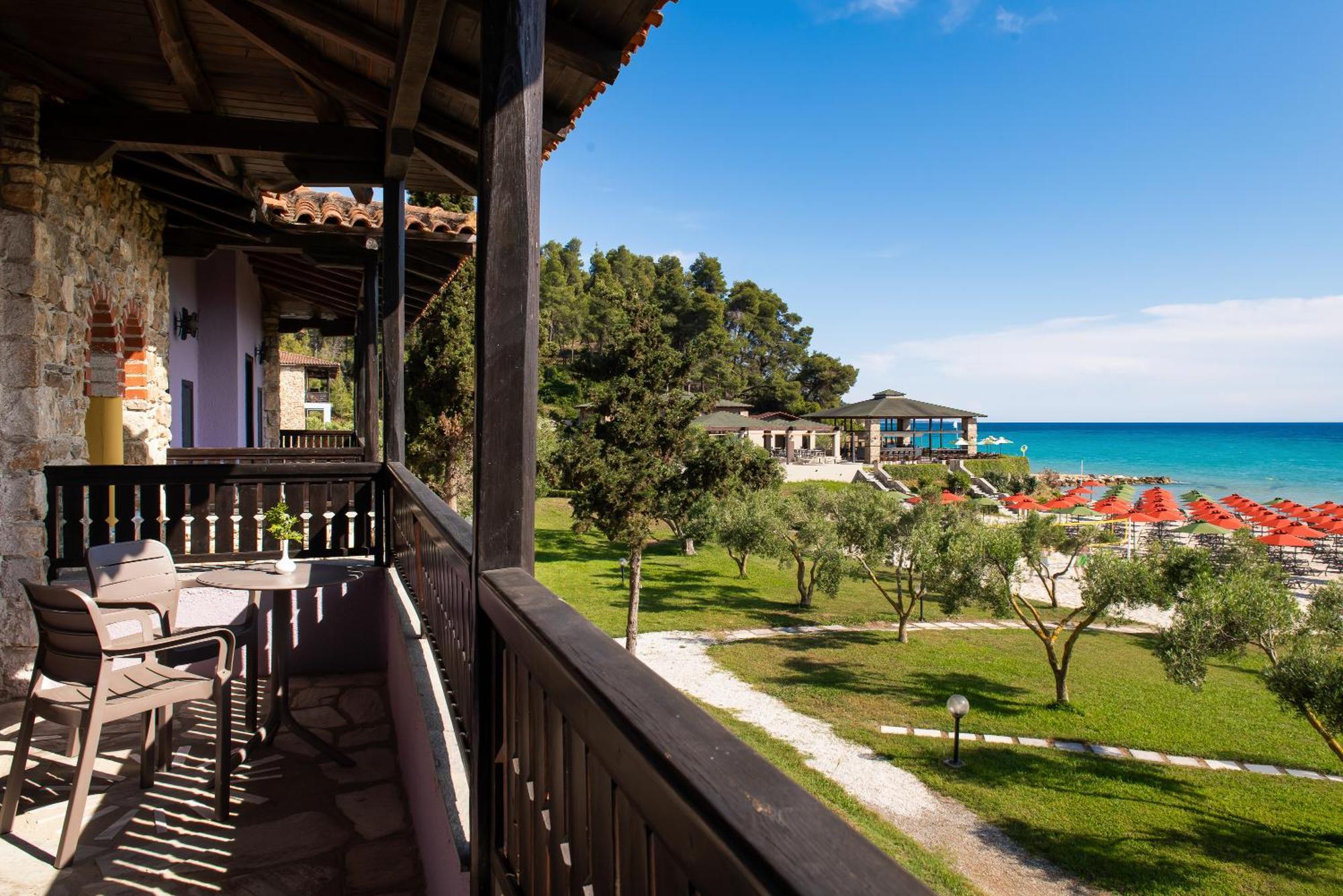 Simantro Resort Sani  Luaran gambar View from the hotel